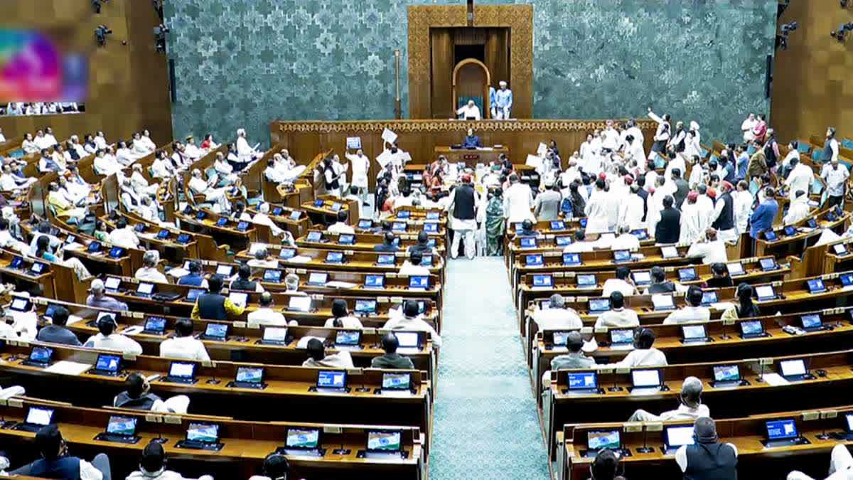 Budget Session Live: लोकसभा स्पीकर ओम बिरला के खिलाफ अविश्वास प्रस्ताव, 10 घंटे बहस; संसद में विपक्ष का हंगामा