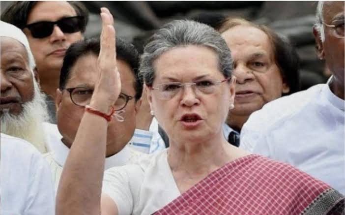  भाजपा सरकार के खिलाफ,आंदोलन की रणनीति के लिए सोनिया गांधी ने 2 नवंबर को बुलाई बैठक