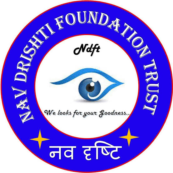 नवद्रष्टि फाउंडेशन के सदस्य हुए सम्मानित प्रकाश पर्व के पावन अवसर पर