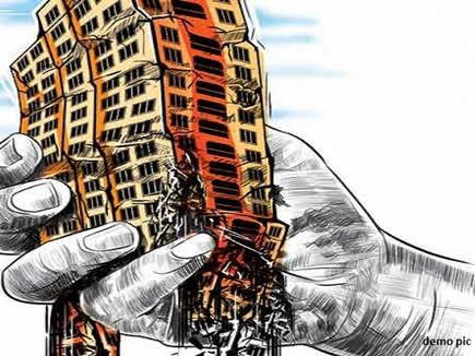 कलेक्टर के डैस्क पर आई अवैध निर्माण की शिकायत