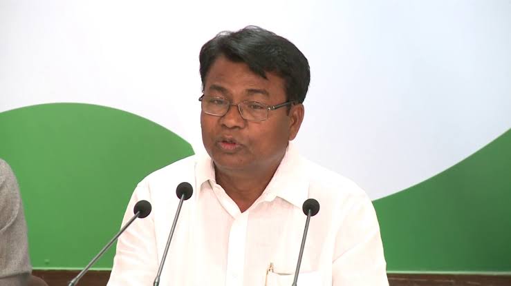 अखिल भारतीय कांग्रेस कमेटी के प्रवक्ता एवं छग पर्यवेक्षक भक्त चरणदास, दुर्ग जिले में केंद्र सरकार के खिलाफ प्रदर्शन का संभालेंगे मोर्चा,
