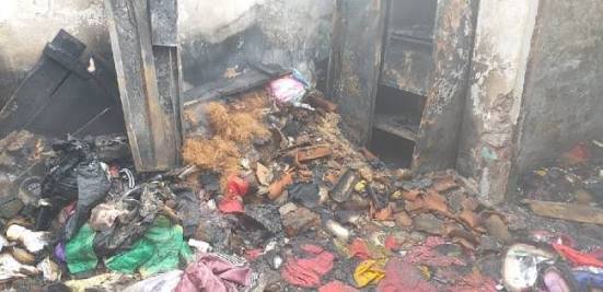 किराना दुकान में लगी आग, जलकर खाक