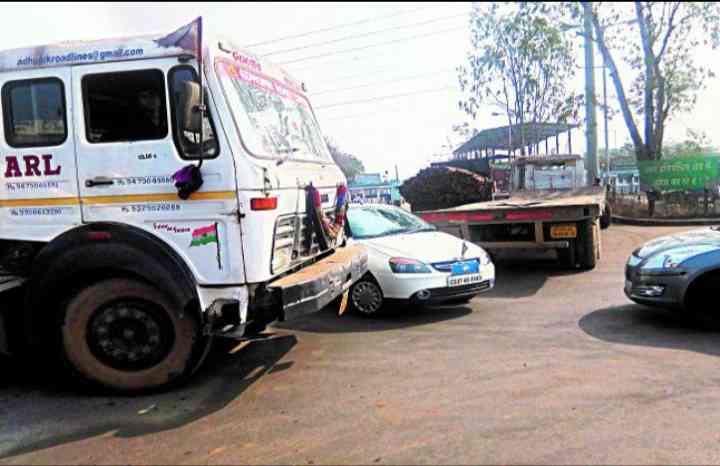 बीएसपी अधिकारियों की साठ गांठ से सयंत्र में सालों से चल रहे कंडम वाहन, मेयर ने सीएम पत्र लिख भ्रष्ट अधिकारियों पर की कार्रवाई की मांग, एसपी से भी की चर्चा ।