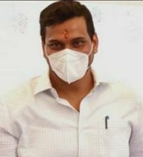 विधायक देवेंद्र यादव ने की जनता से अपील कहा घर पर ही रहें और प्रशासन का सहयोग करें.......