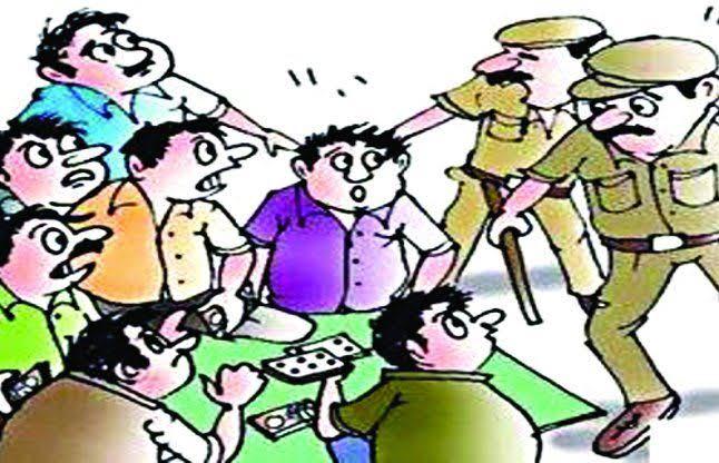 13 जुआरी गिरफ्तार, डोंगरगांव पुलिस की बड़ी कार्रवाई... 