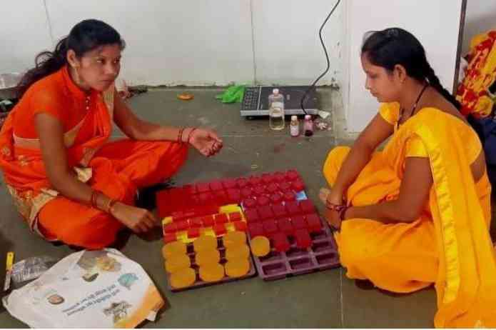 दुर्ग जिले के गांवों की देश भर मे डिमांड•• एलोविरा साबुन  ने किया कमाल, कोविड संकट में बना महिलाओं के रोजगार का जरिया ! 