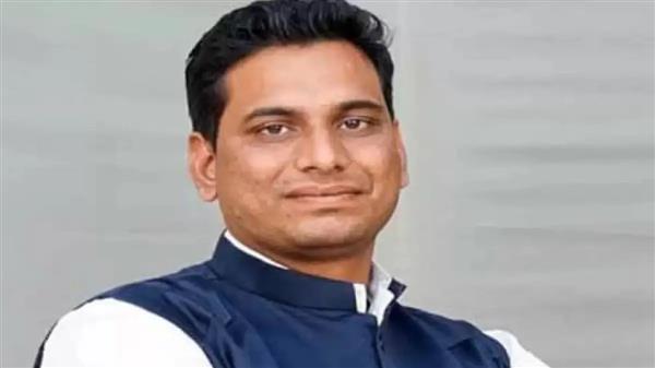 MLA देवेन्द्र यादव DKS हॉस्पिटल में एडमिट,  चल रही ऑपरेशन की तैयारी